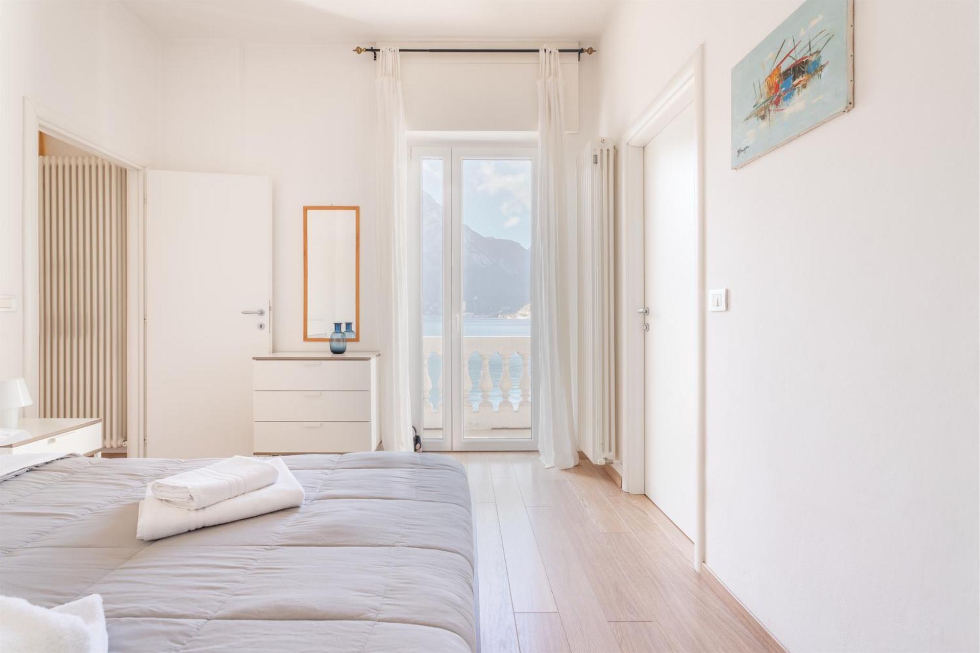 Lake Sensation - Garda Lake View Torbole Sul Garda Exterior photo